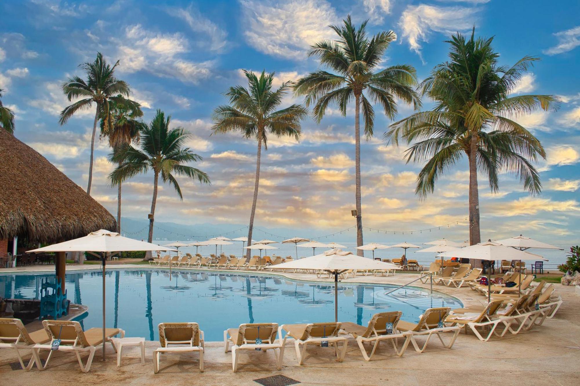 Plaza Pelicanos Club Beach Resort All Inclusive Пуерто-Вальярта Екстер'єр фото