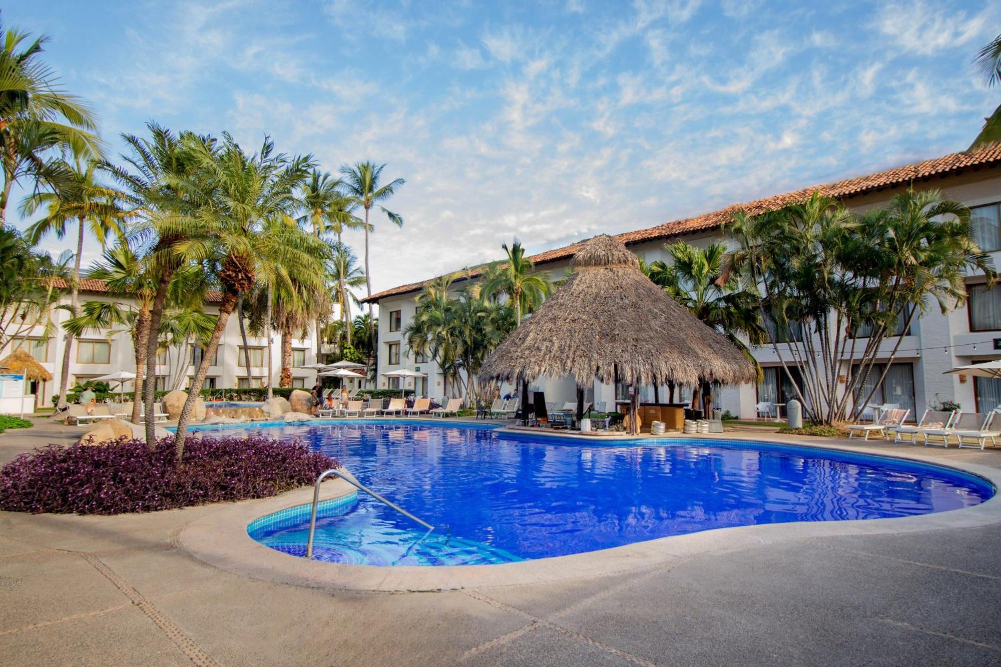 Plaza Pelicanos Club Beach Resort All Inclusive Пуерто-Вальярта Екстер'єр фото