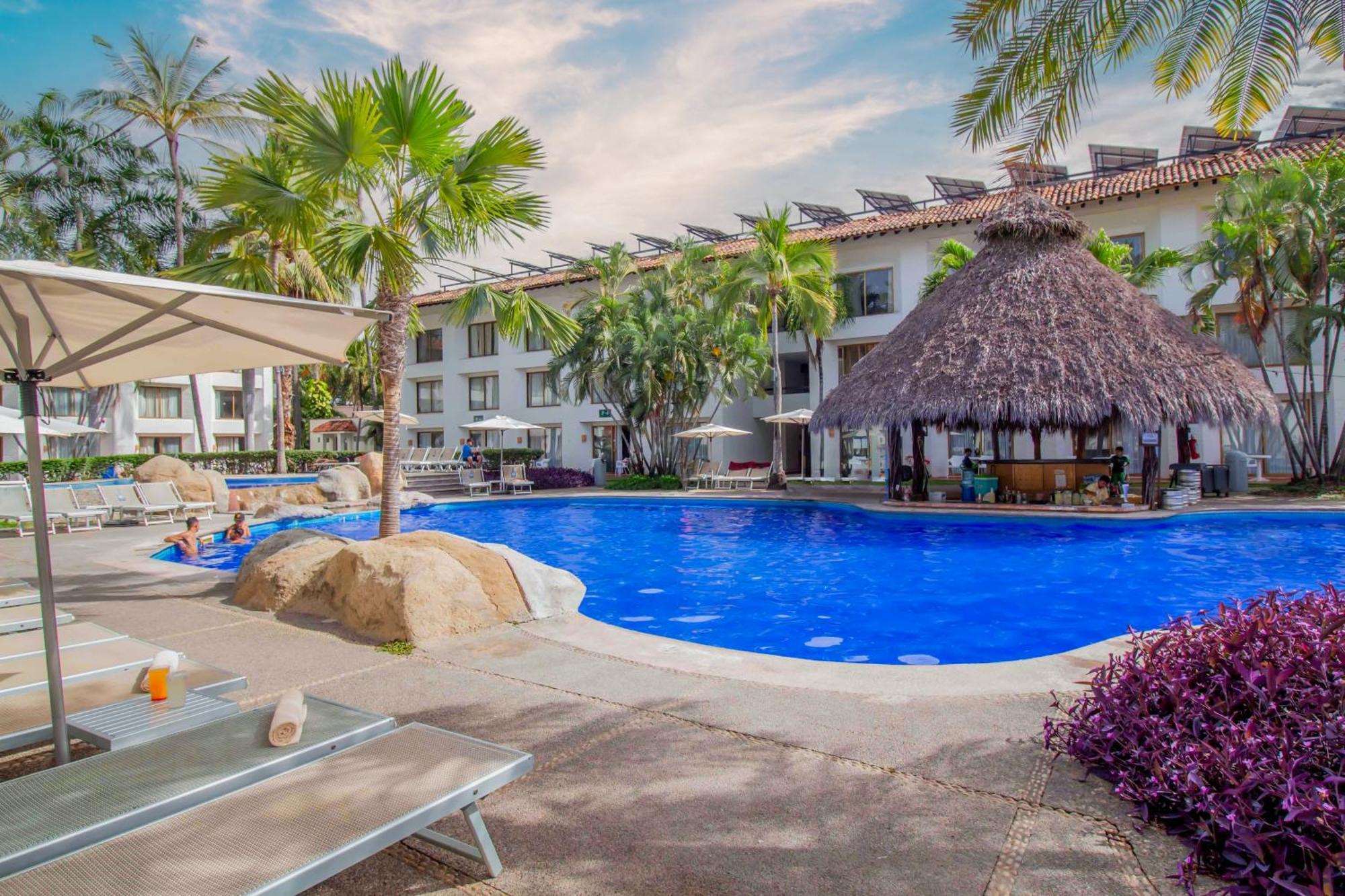 Plaza Pelicanos Club Beach Resort All Inclusive Пуерто-Вальярта Екстер'єр фото